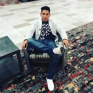 Meet your Posher, Javier